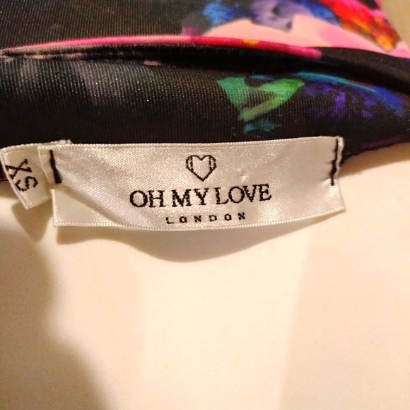 - 🌺Fun flowered strapless bodycon stretch dress with side zipper xs - Picture 7 of 7